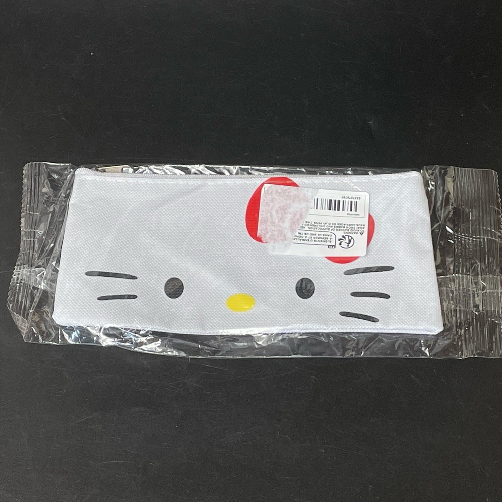 Sanrio Pocket Tissues 2 packs Hello Kitty White bag Wallet Cosmetics